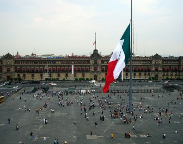 zocalo plaza de la constitucion mexico df