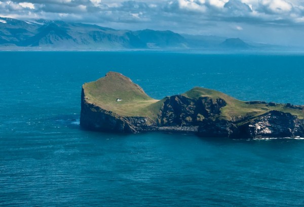 casa solitaria isla islandia 