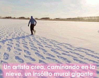 Un artista crea, caminando en la nieve, un insólito mural gigante