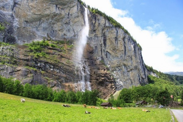 Lauterbrunnen valle 72 cascadas