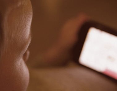 Si tu hijo tiene esta aplicación en el teléfono quítala inmediatamente