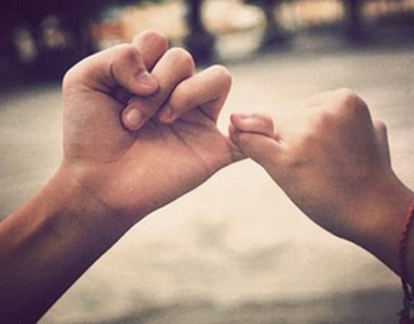 Tu dedo meñique te indica cómo eres en el amor