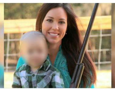 madre disparada por hijo