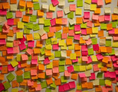 Esta es la forma correcta de usar los Post-it o notas autoadhesivas