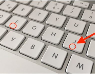 ¿Para qué sirven las pequeñas rayitas en las teclas F y J del teclado?