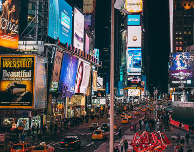 La leyenda del inquietante zumbido de Times Square en Nueva York