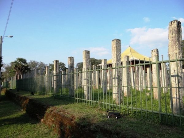 pilares de piedra lovamahapaya