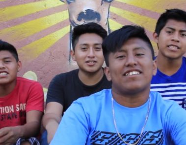 Jóvenes mayas rapean en su lengua con mucho orgullo