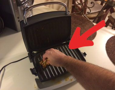 Deja reluciente tu grill sin frotarlo ni rascarlo