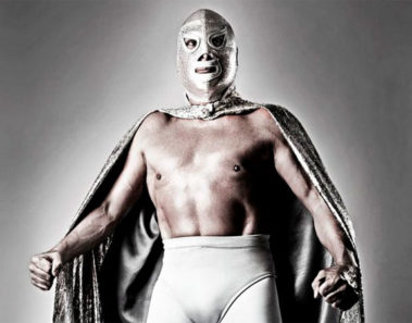 Homenaje por el centenario de El Santo, el enmascarado de plata