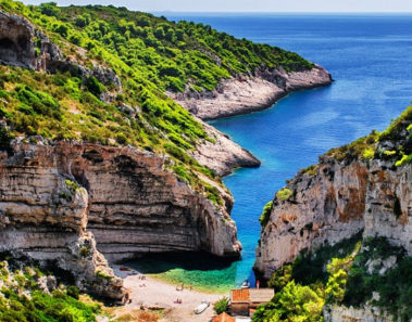 Isla Stiniva en Croacia, la mejor playa de Europa