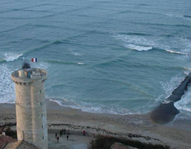 extrañas olas cuadradas