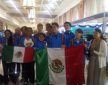 Jóvenes mexicanos viajaron a Tailandia y ganaron medalla de bronce en matemáticas