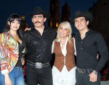 La serie basada en la vida de Joan Sebastian está llena de errores, aquí tienes las evidencias