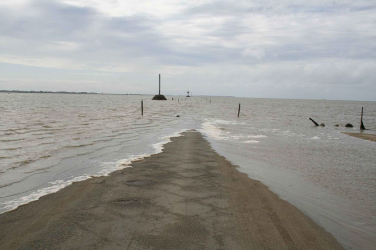 On Y Accede Par Le Passage Du Gois