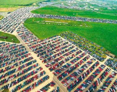 millonario compro autos por todo el mundo