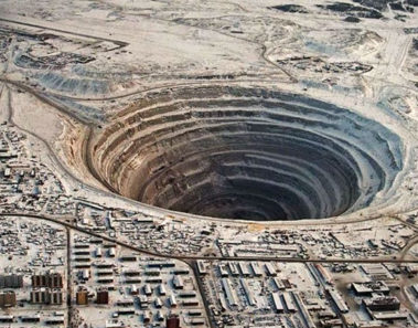 Descubre el secreto que se esconde en las profundidades de uno de los agujeros más escalofriantes del mundo
