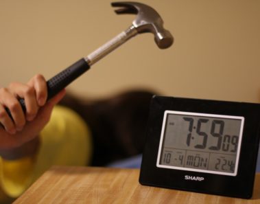 ¿Sabes por qué las alarmas se posponen 9 minutos?