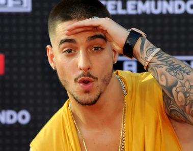 Un mesero le regreso su celular a Maluma y el artista se lo agradeció cumpliéndole su sueño