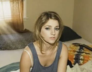 Le envió una “inocente” foto a su marido. Al día siguiente él le pidió el divorcio. Mira por qué…