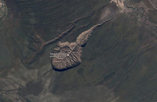 El cráter Batagaika de Siberia es una puerta a un mundo subterráneo asombroso y misterioso