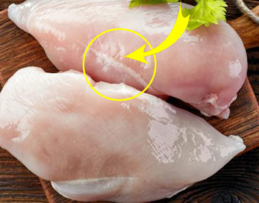 ¡Cuidado! Mira qué son las hebras blancas del pollo y en que afecta a la salud