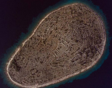 Esta isla en Croacia luce como una gigantesca huella dactilar