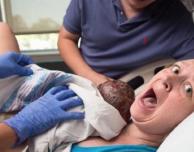 La madre no cree lo que ven sus ojos cuando le enseñan a su bebé. Hacía 50 años que algo así no pasaba ¡Vaya sorpresa!