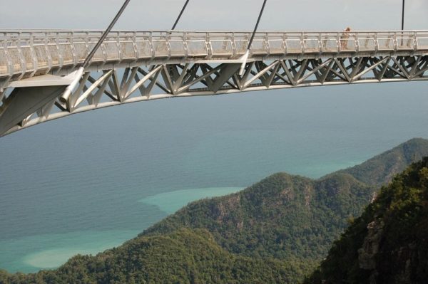Este es el puente colgante más impresionante que existe en Malasia