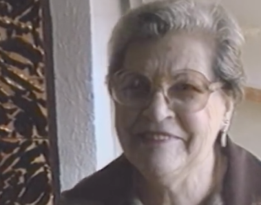 Sus vecinos estaban hartos de verla limpiar desnuda. Pero al morir a los 101 años su casa es algo inimaginable