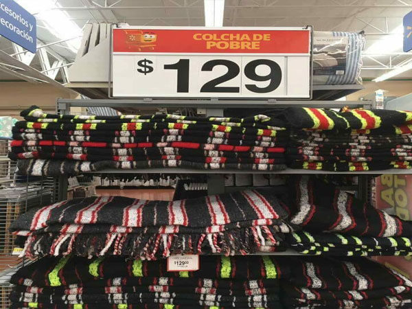 El anuncio de “Colchas para pobres” de Walmart ha causado gran polémica y podría ser clausurado por clasismo