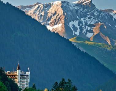 Gstaad, un refugio en los Alpes Suizos solo para millonarios