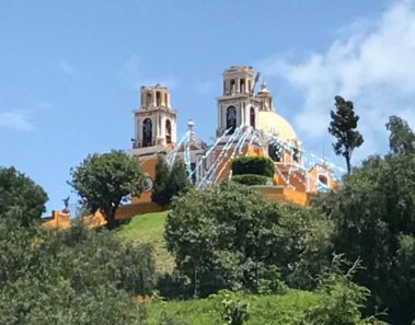 Terremoto en México causa la caída de las torres de la Iglesia de los Remedios en Cholula