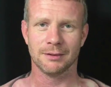 Alucinarás con el tatuaje que este hombre se hizo en el pecho