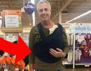 Papá salió a pasear con su bebé y subió esta foto – pero nunca se imaginó que iba a crear tanta polémica