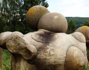 Trovants: las piedras vivas que crecen, respiran y se mueven