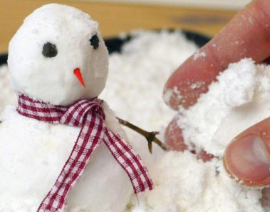 Así haces nieve artificial con solo 2 ingredientes