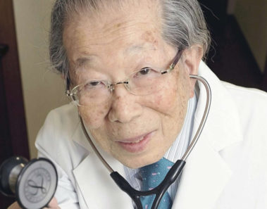 Doctor japonés de 105 años de edad recomienda estos 12 consejos saludables