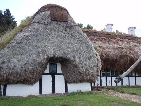 isla laeso dinamarca casas hechas con algas
