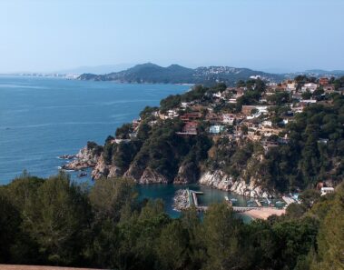 Encuentra tu casa ideal en Cala Canyelles