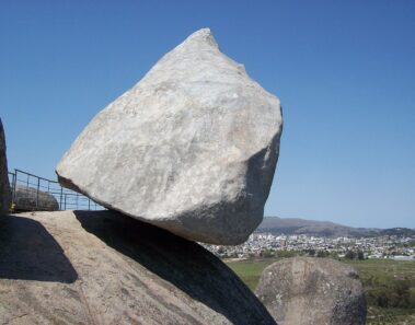 cerro de La Piedra Movediza
