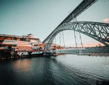 como moverse por oporto