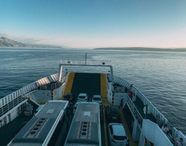 Las ventajas de viajar en ferry: comodidad, flexibilidad y diversión en el mar